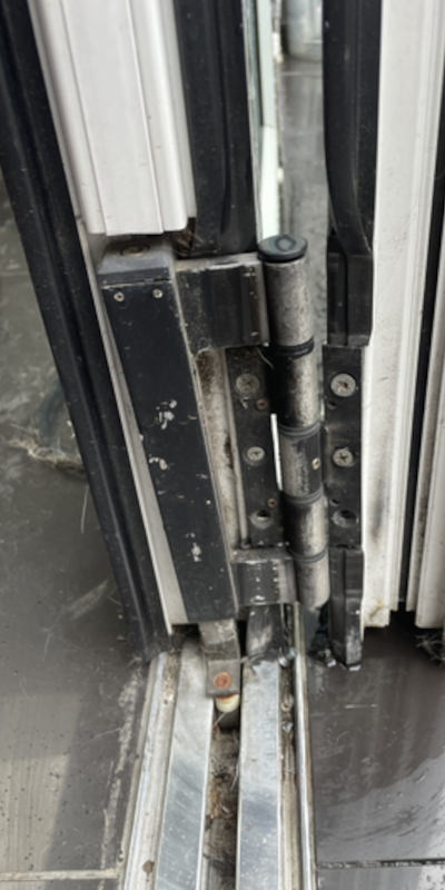 FSD Folding Sliding Doors roller hinge